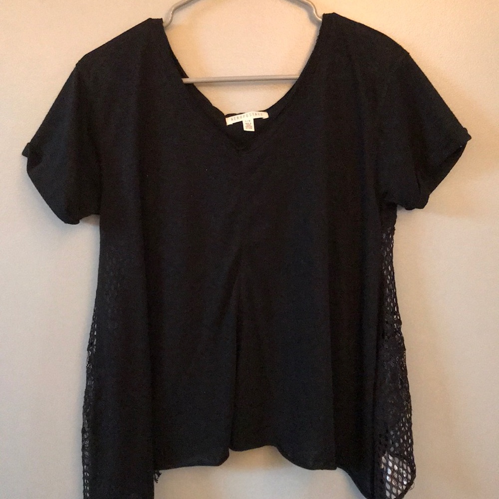 Open-back t-shirt
